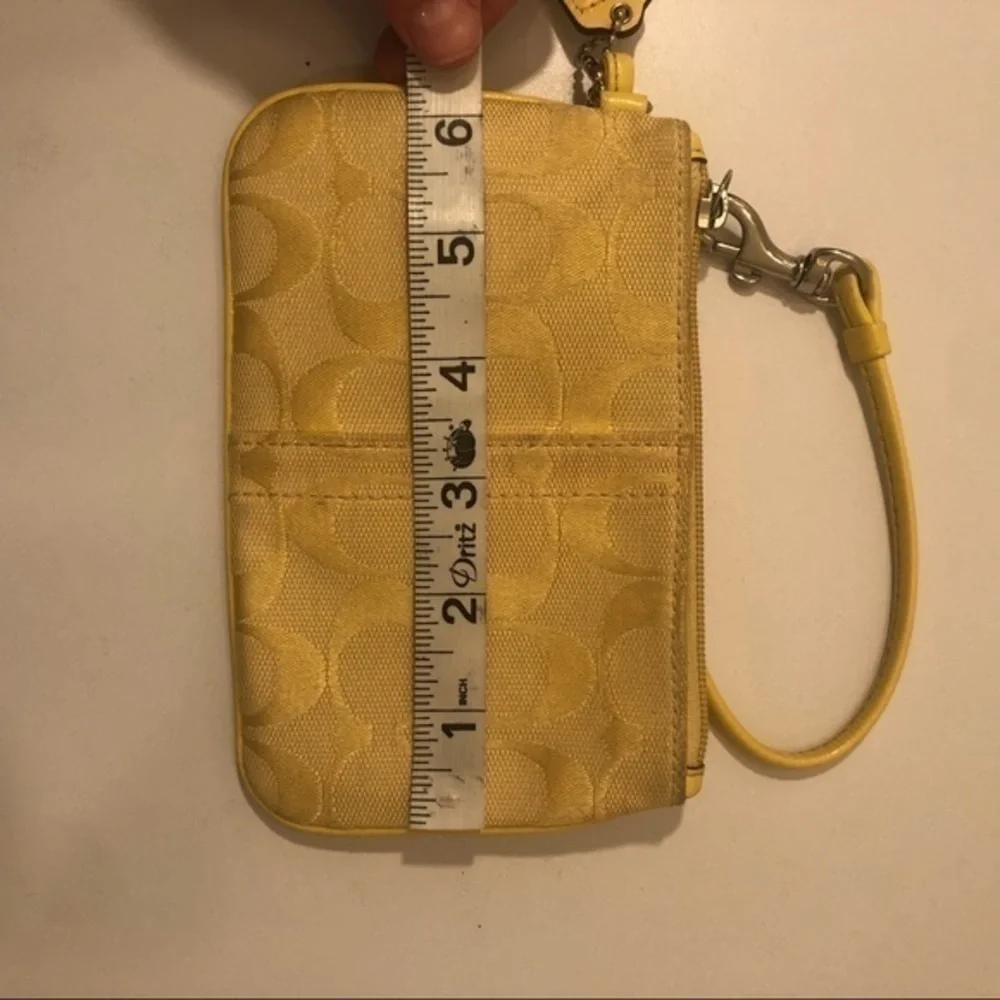 Coach vintage y2k signature yellow wristlet bag rare color